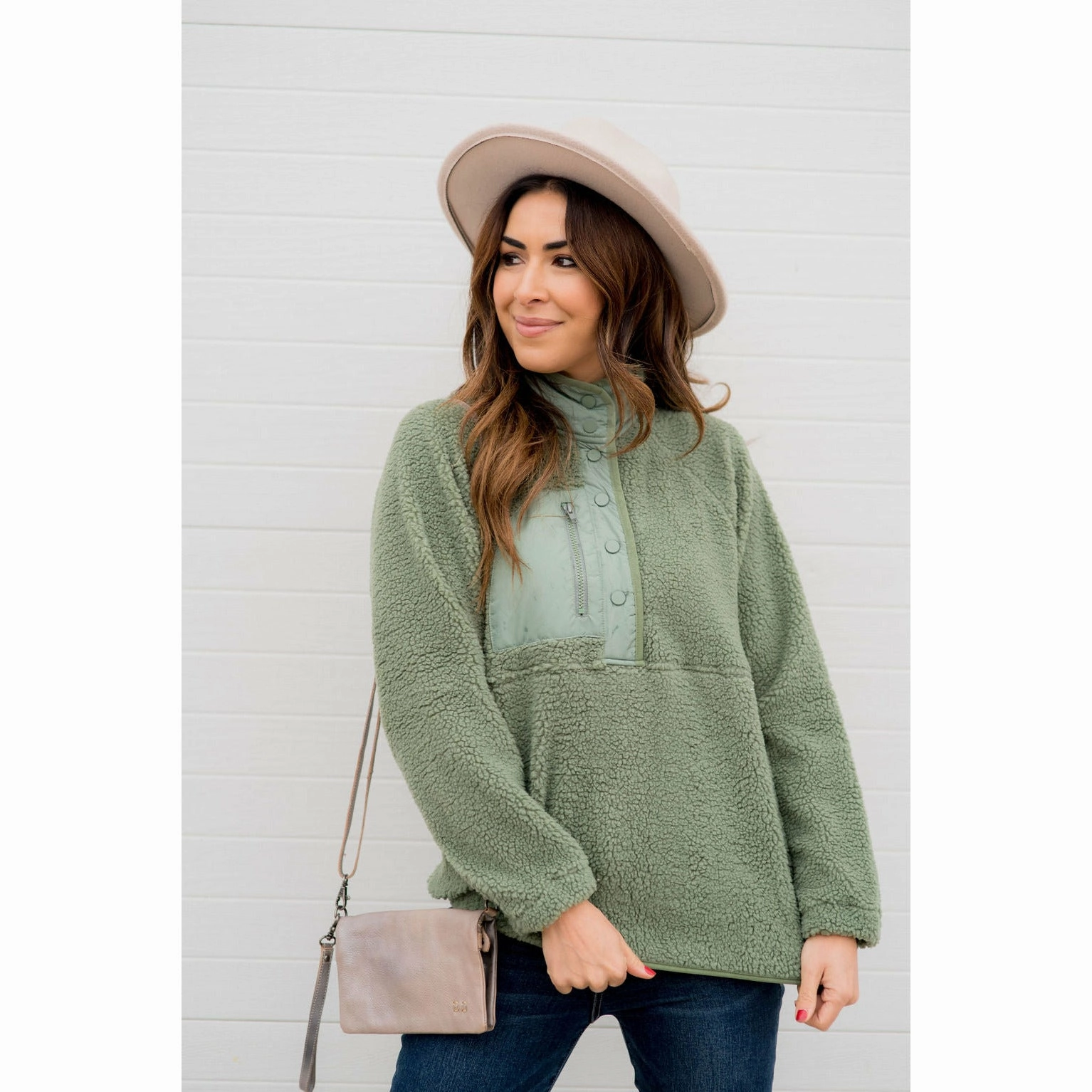 Temperature Regulating Fabric simple design Thick and Fuzzy Button Up Jacket