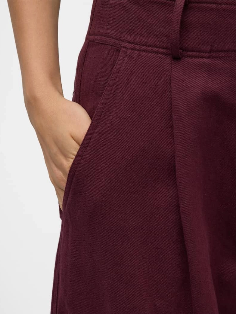 Tapered Leg Design Bari Crop Trouser