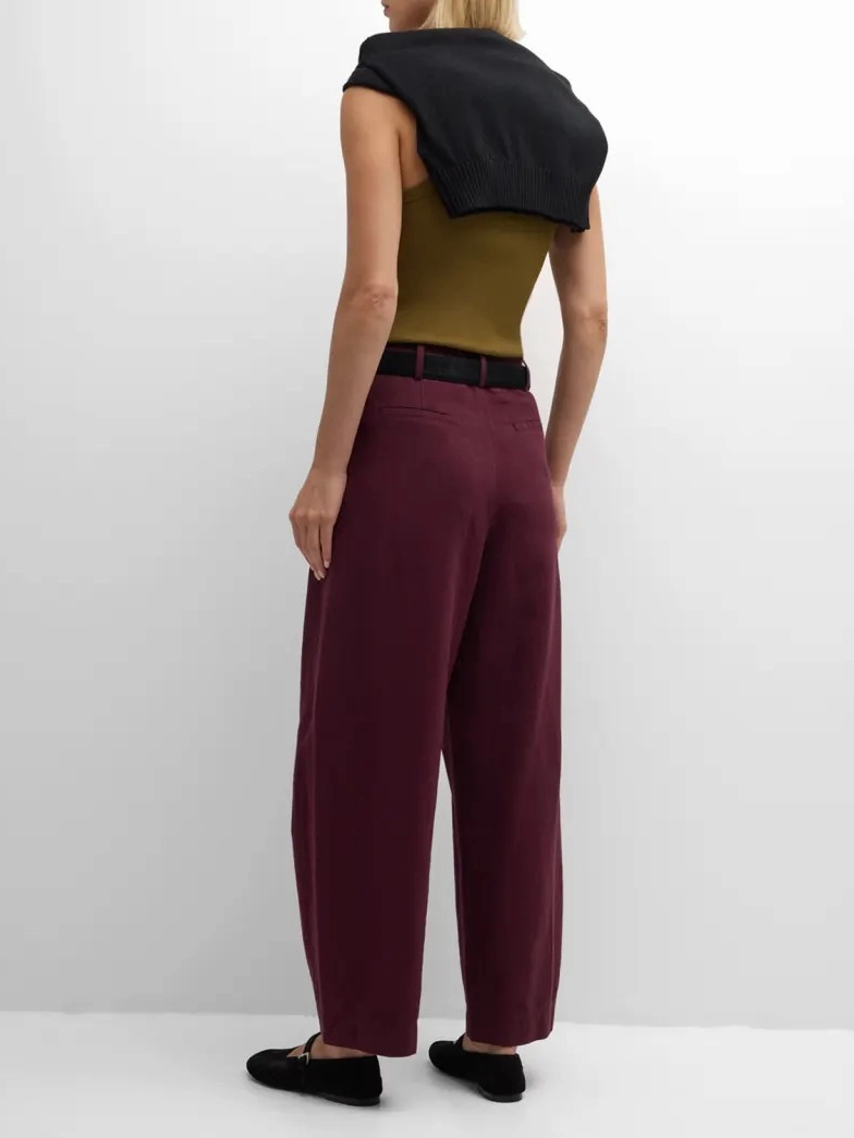 Bari Crop Trouser Sleek lines