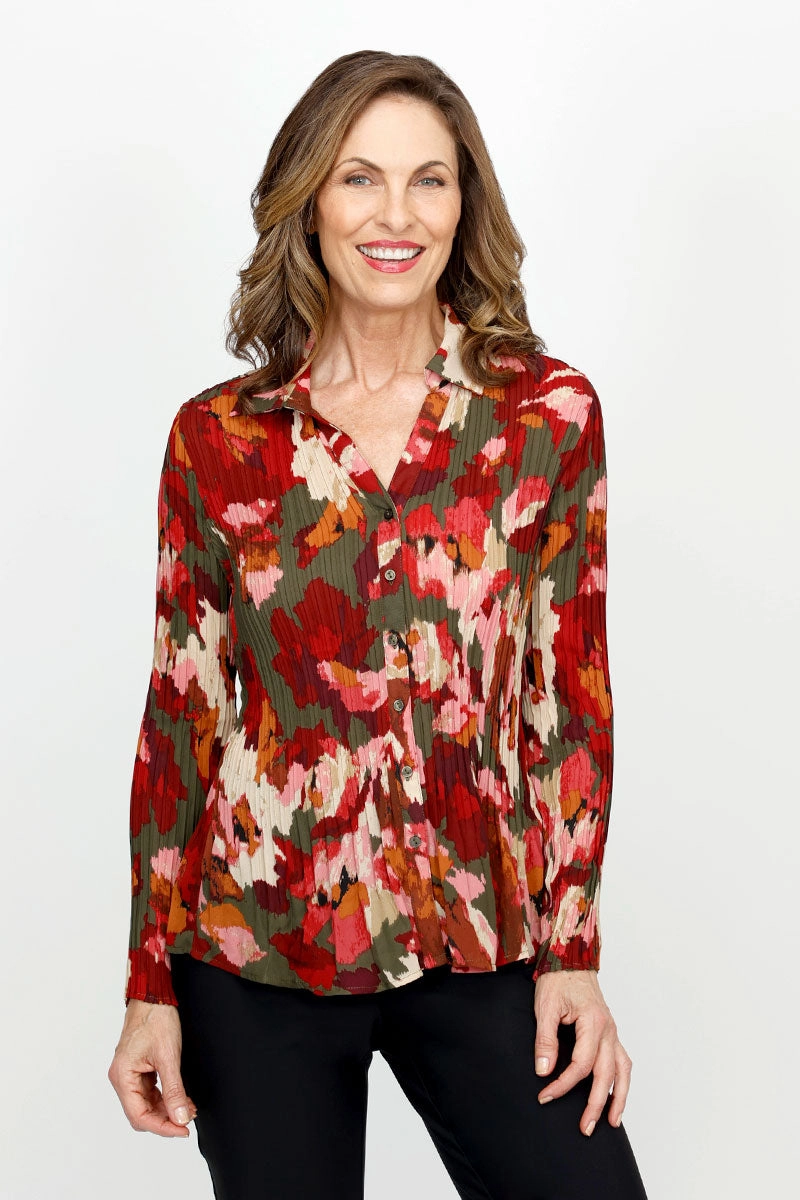 Casual Look Cali Girls Watercolor Floral Pleated Blouse