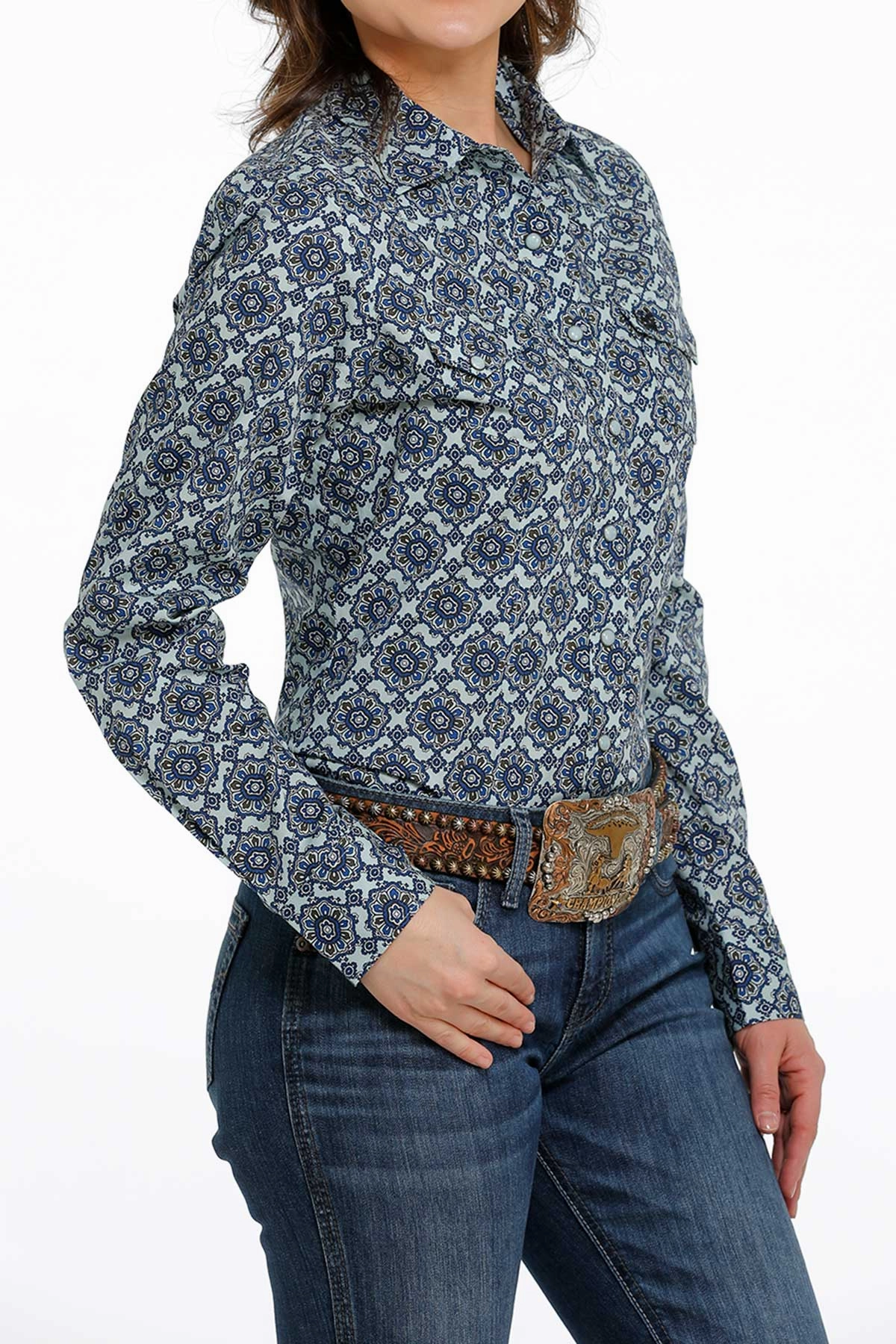 Cinch Women??s Light Blue Geo Print Snap Shirt ButterSoftTexture BrushedInnerSurface