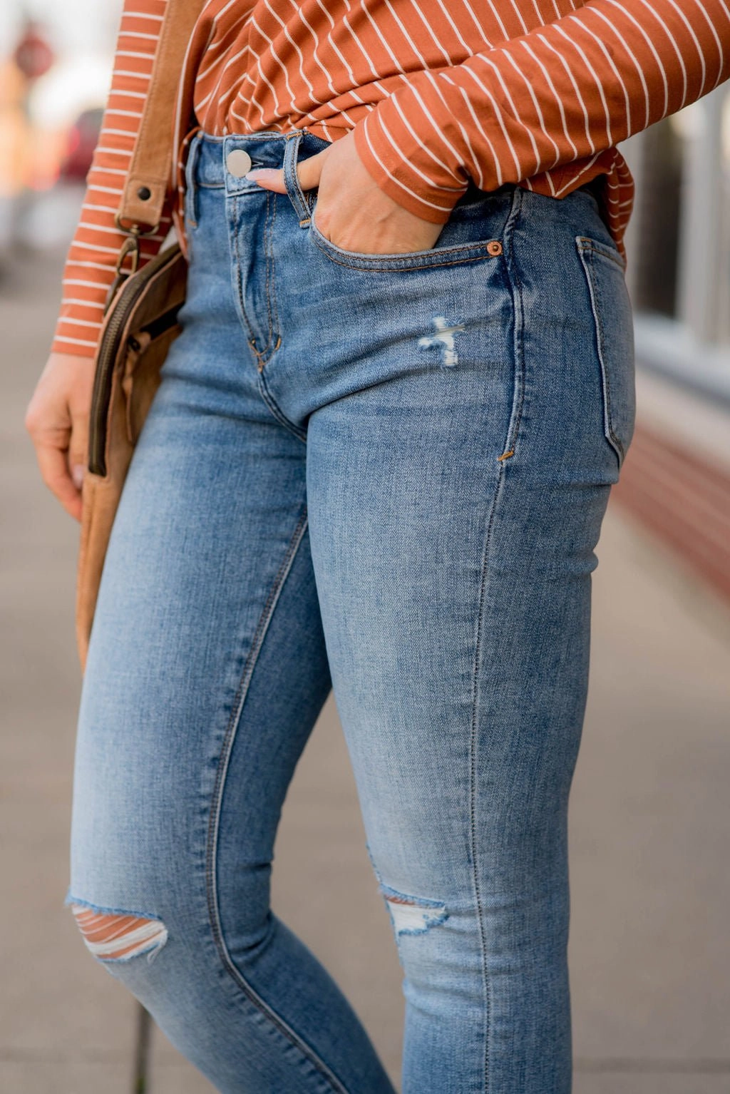 Autumn Days Outdoor Enthusiast Streetwear Fan Alisha Denim Jeans