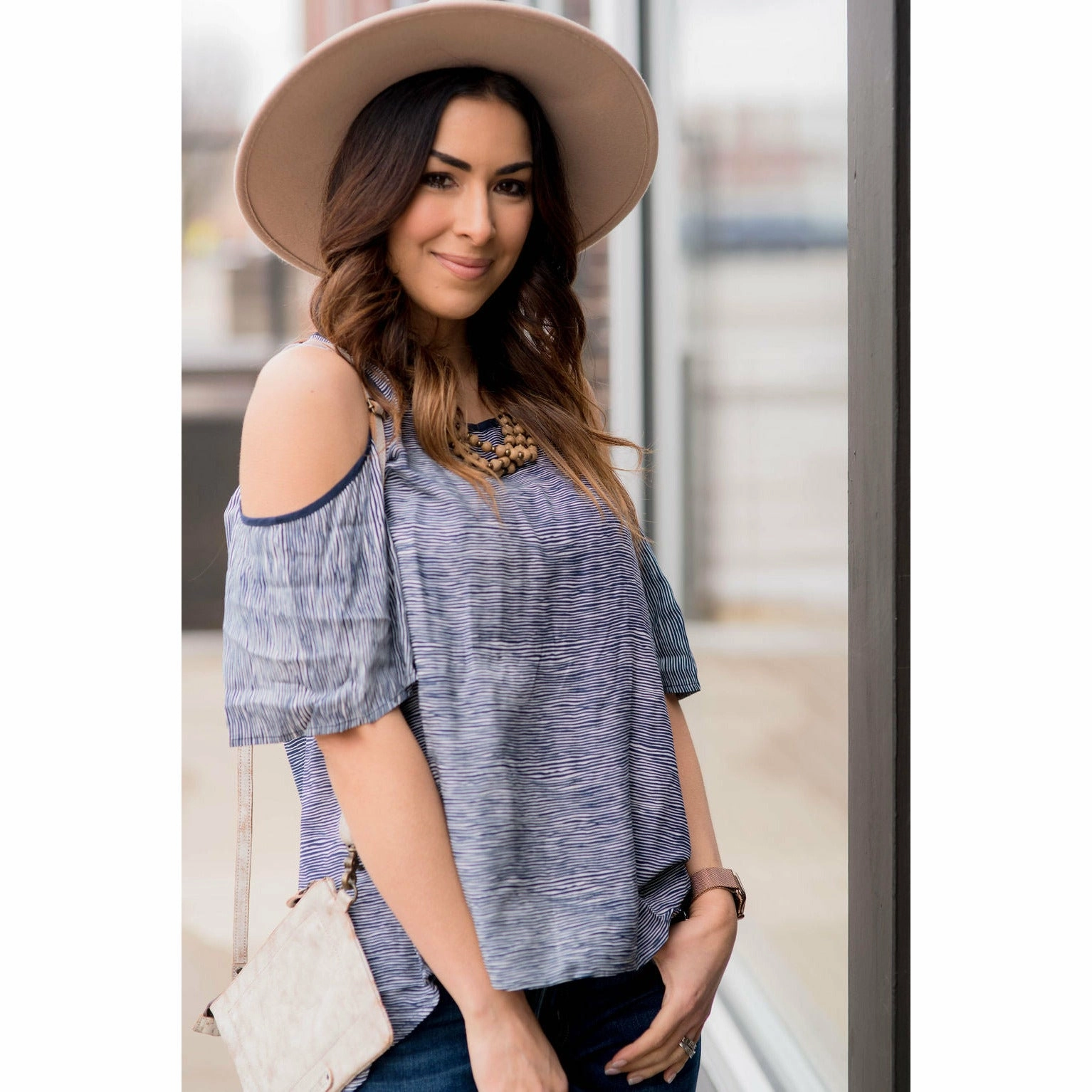 WrinkleFree Finish Curved Hem Design Heather Striped Cold Shoulder Blouse - Navy