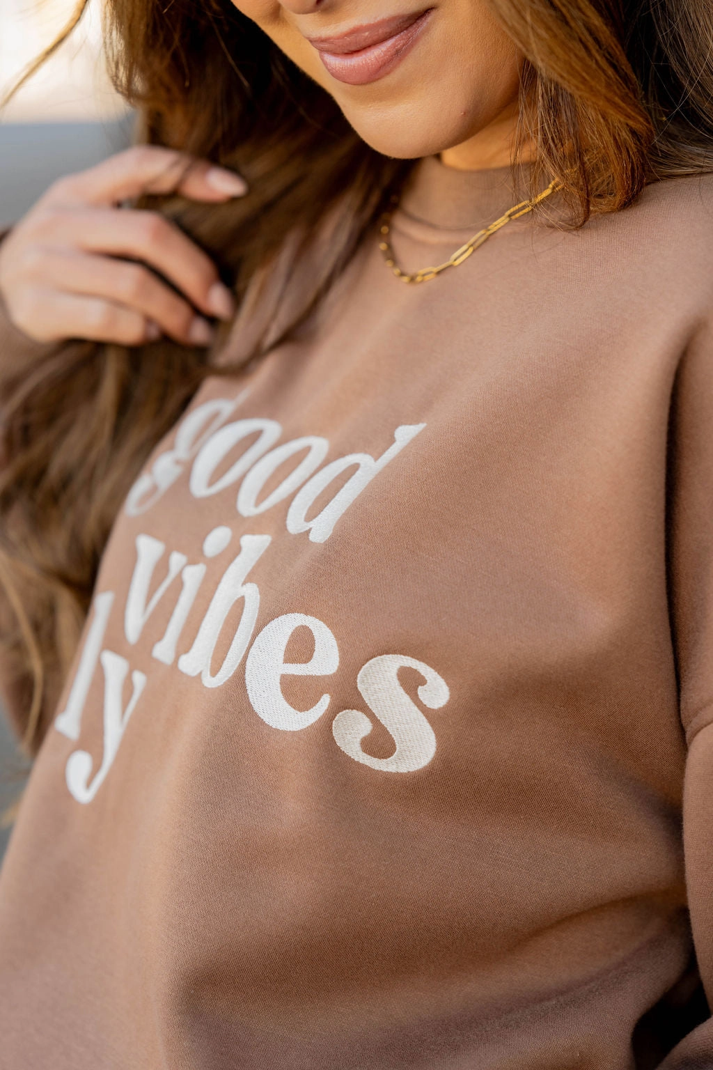 Good Vibes Only Graphic Crewneck Timeless Active