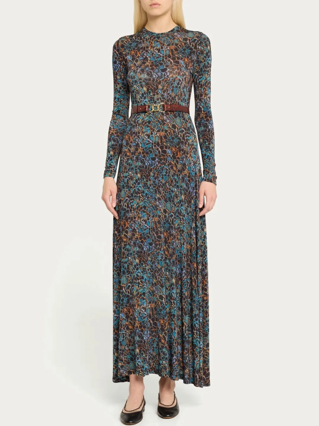 Amari Dress Pose Sweet Fall Ready