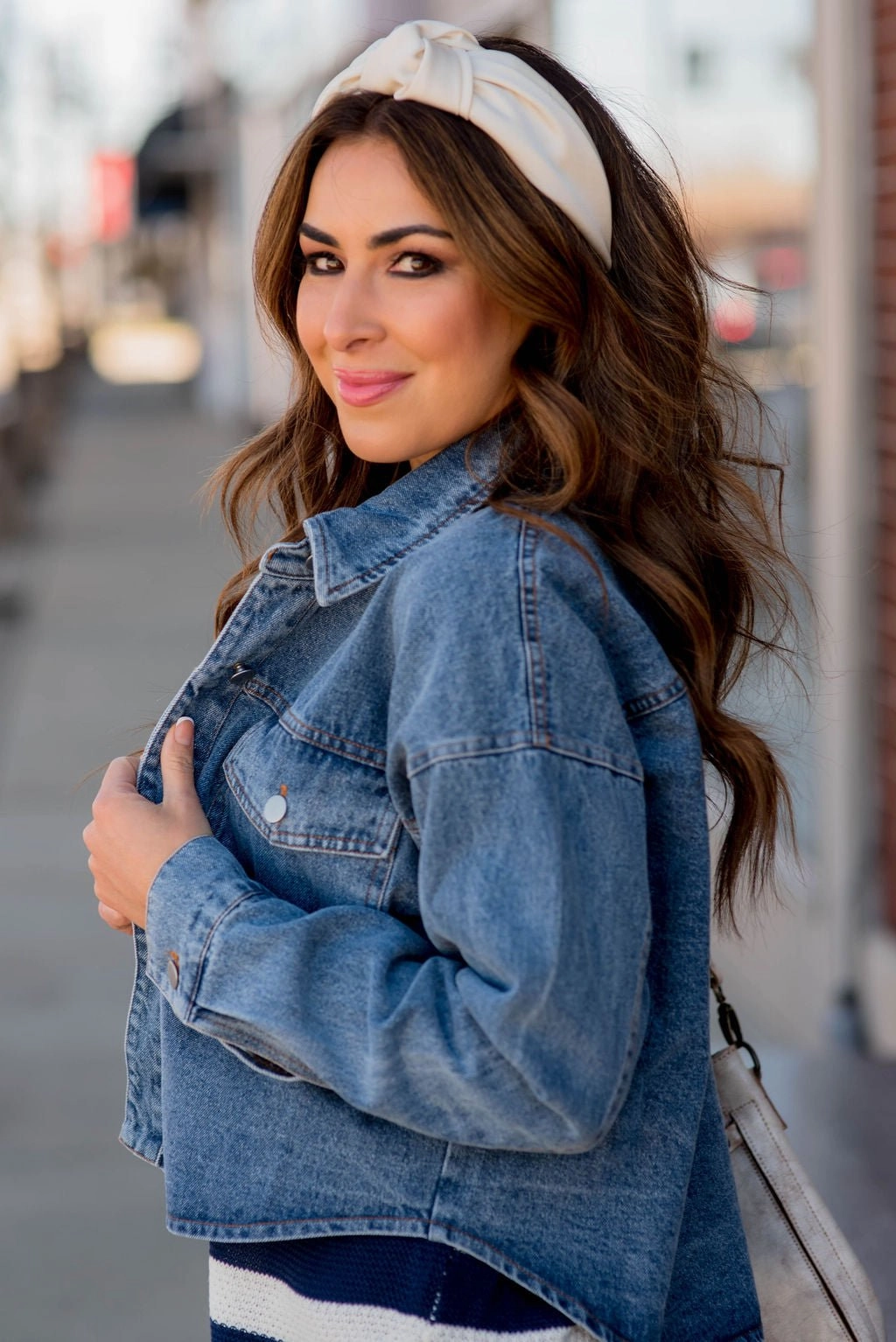 Cropped Denim Jacket Faux Fur Collar SnapFastenings