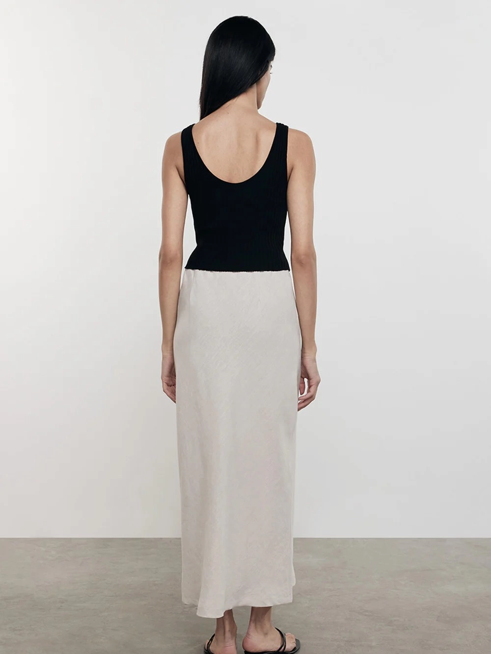 FrictionReducing Cropped Scoop Tank