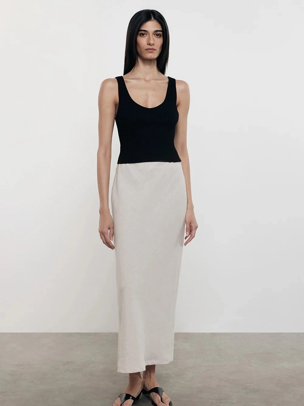 Cropped Scoop Tank Comfy Layer