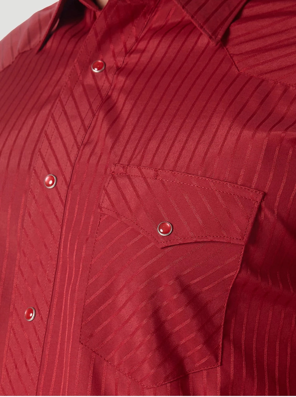 Country Escape Split hem Wrangler Men??s Dobby Snap Shirt-Wine