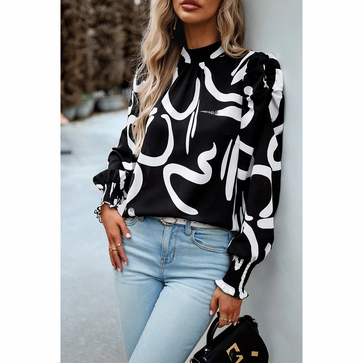 WeightedHem Comfortable Style Floral Print Puff Sleeve Loose Fit Ruffle Blouse