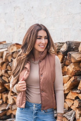 Embrace The Cold Puffer Vest Weight Distribution System Non Iron Fabric Tech