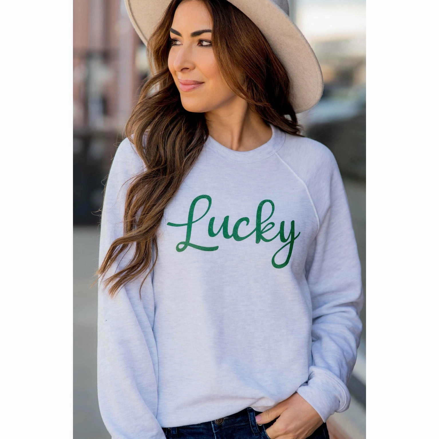 Lucky Crewneck Relaxing Wear