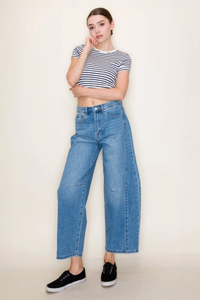 HIGH RISE BAGGY BARREL JEANS Modern Flair Beach Day Brunch Outfit Elegant Barrel Leg Construction