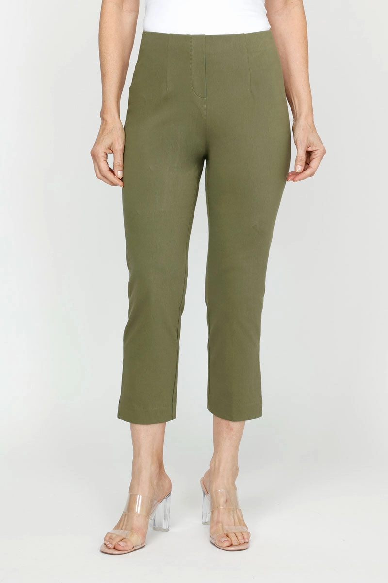 Casual Friday Parent Style Travel Outfit Routine Style Holland Ave Susan Denim Crop Pant