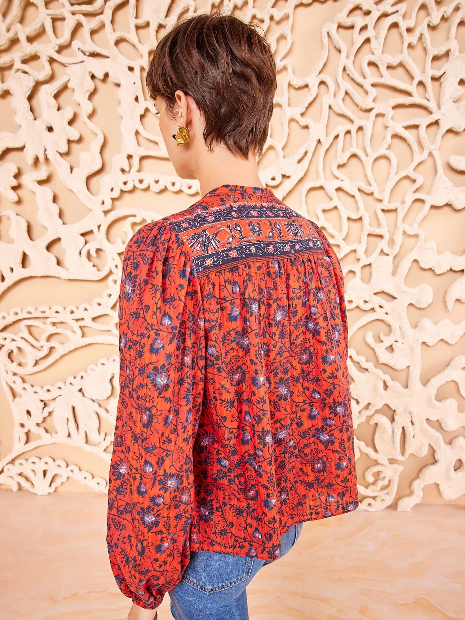 FoamReinforcedCollar Soft touch finish Tillie Blouse