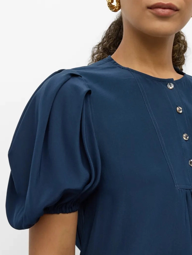 Lila Top Resilient Fabric Blend Button Down Collar Style