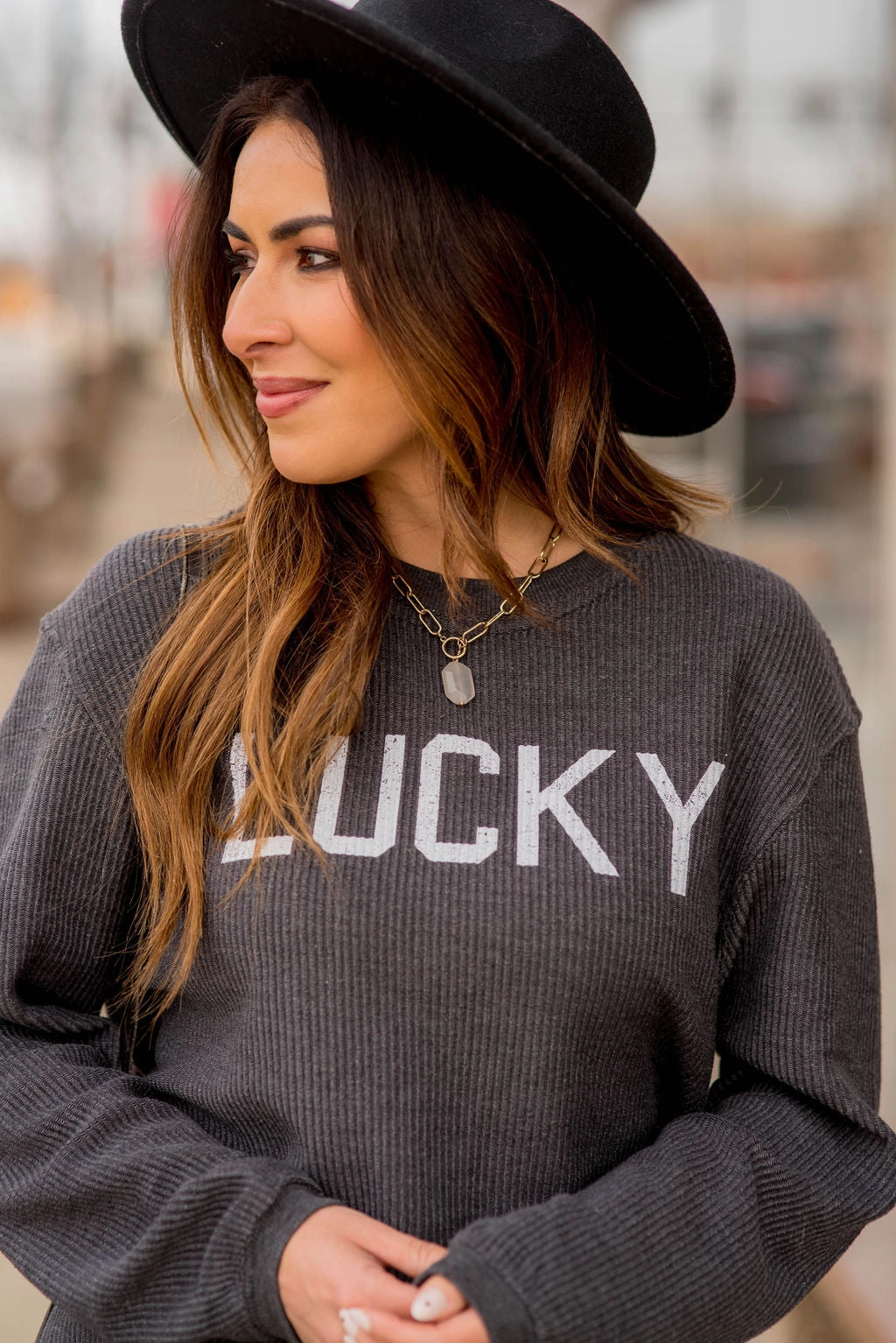 Lucky Ribbed Graphic Crewneck Street-Ready Look Fashion Piece