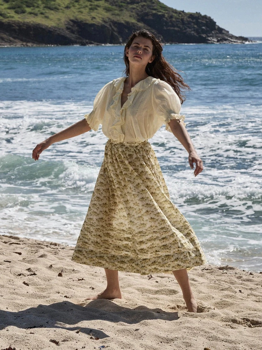 Marcie Skirt Foldable Packability Split hem