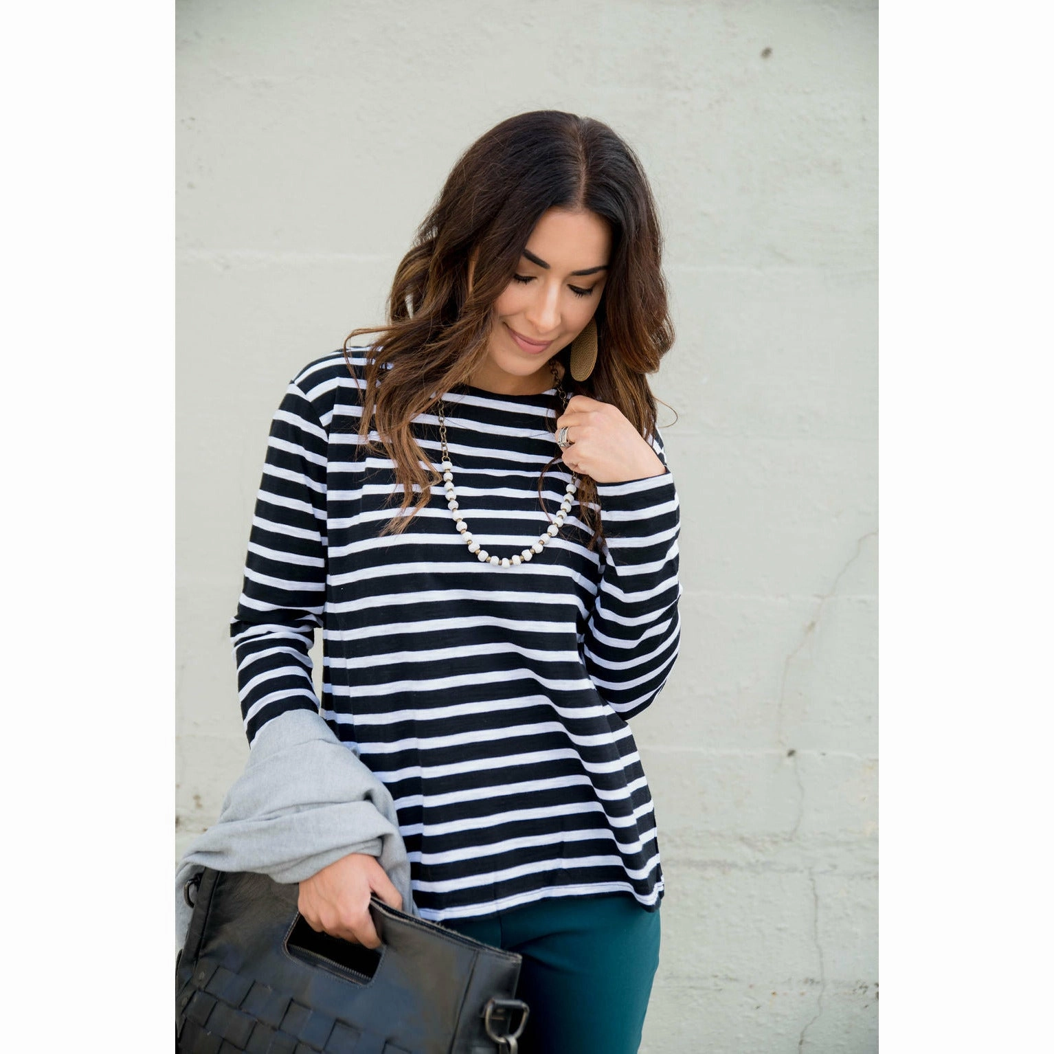 Modern Sporty Button Back Striped Sweatshirt