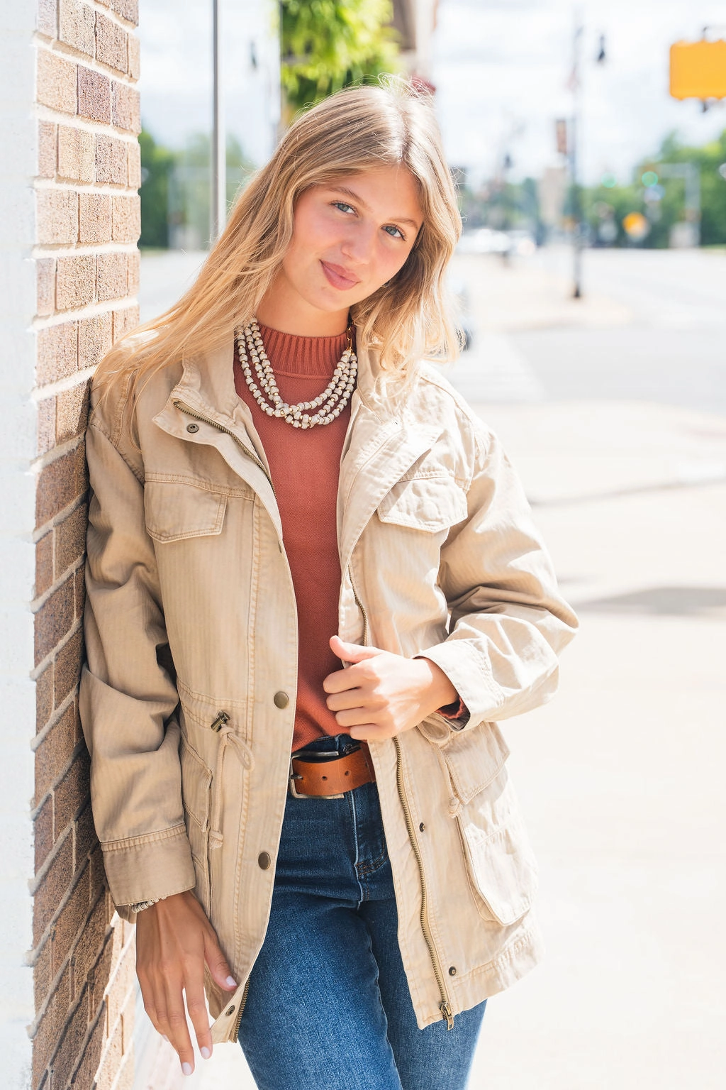 Drawstring Waist Utility Jacket Sleek Outdoor Look