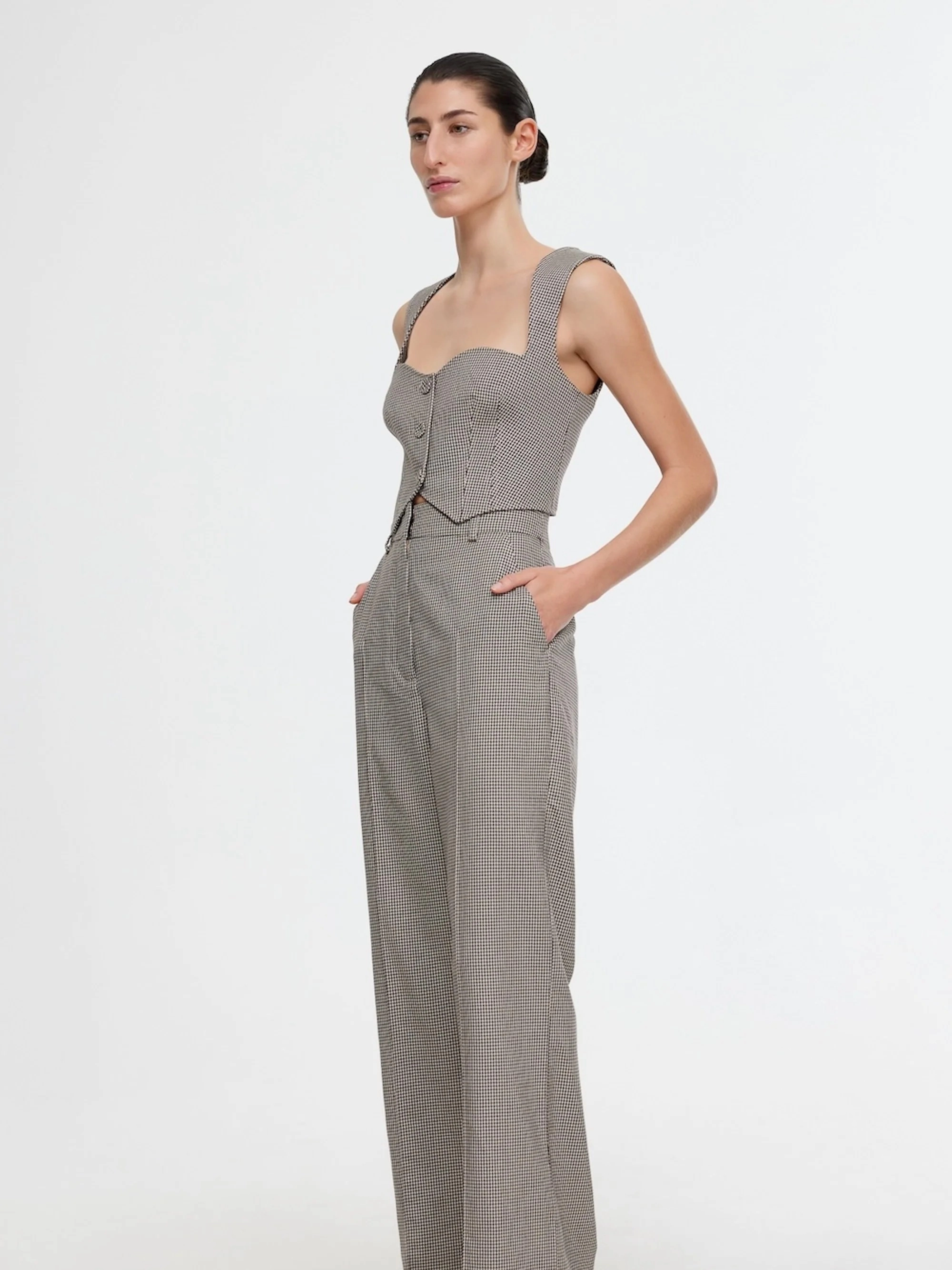 Barcroft Top Bonded Hemline