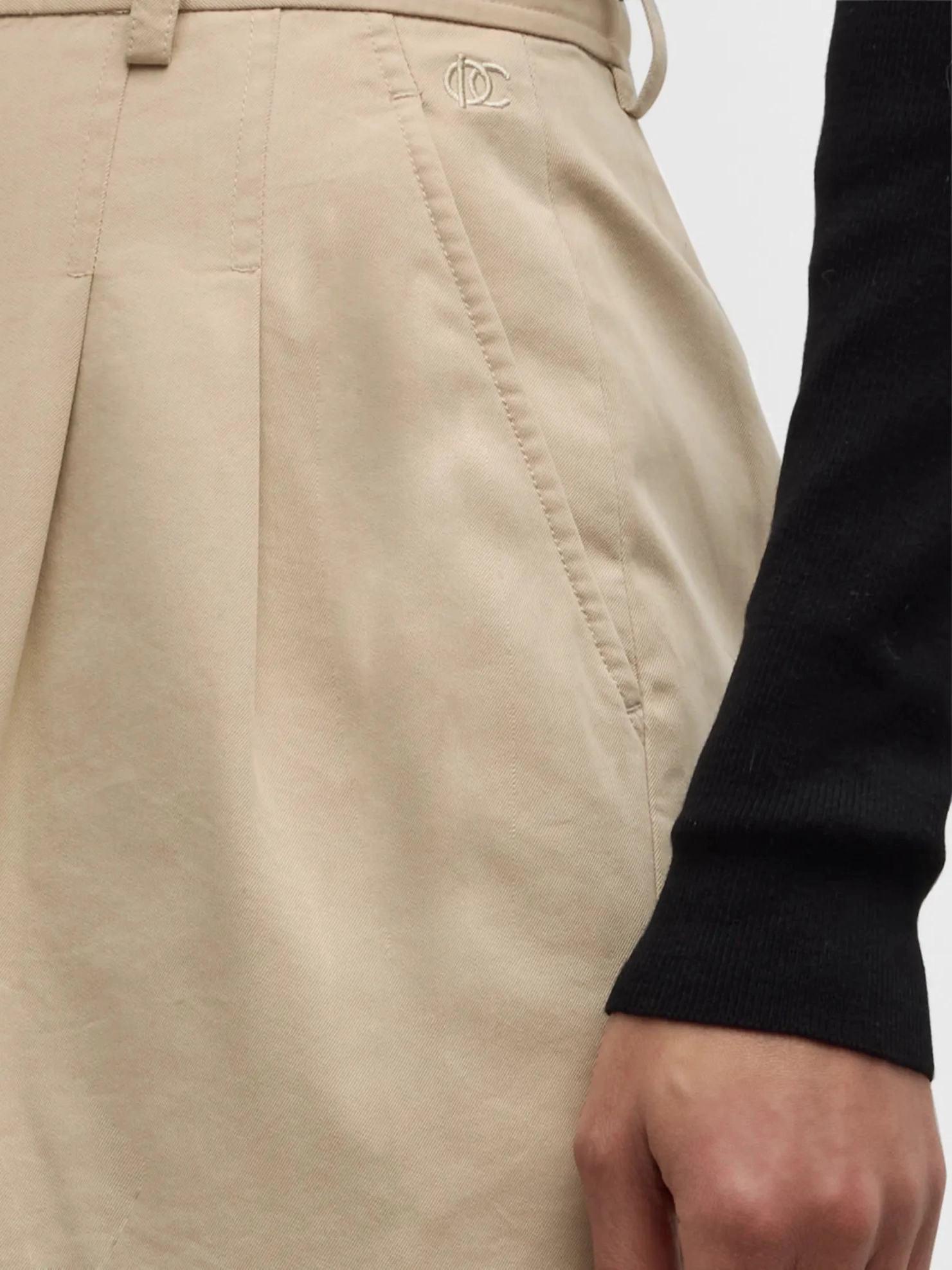 Chilly Day Layers Recyclable Fabric Blend Juliana Wide Leg Pleat Front Trouser