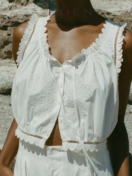 Traveler Top Minimalist Silhouette Cut Thermal Insulation Tech