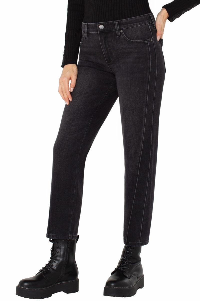 Relaxed Style Bold Liverpool Liv Non Skinny Skinny Jean in Cavalier