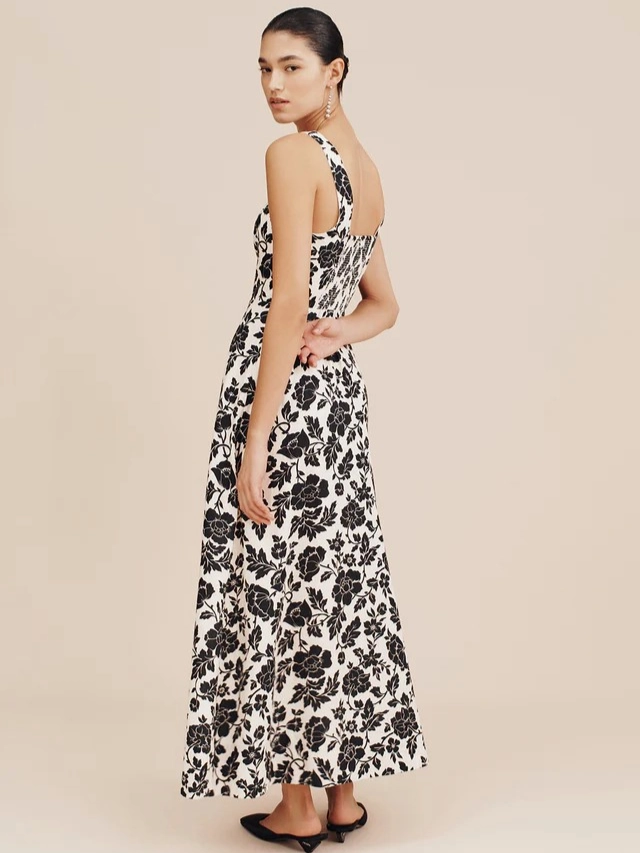 Effortless Layer Wear Chic Motion Skyla Dress