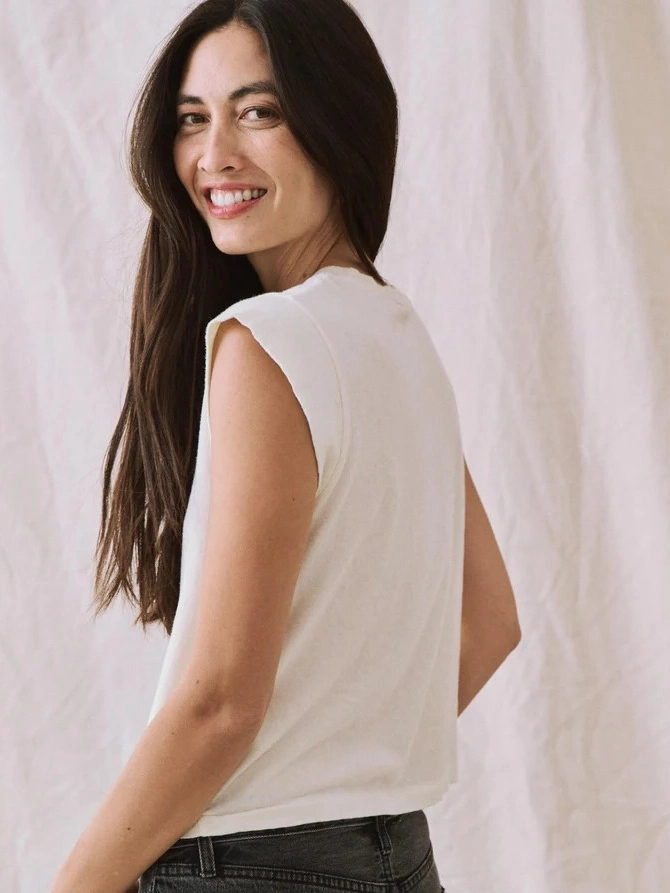 The Peak Shoulder Tee DoubleLayeredFabric ContouredPanels