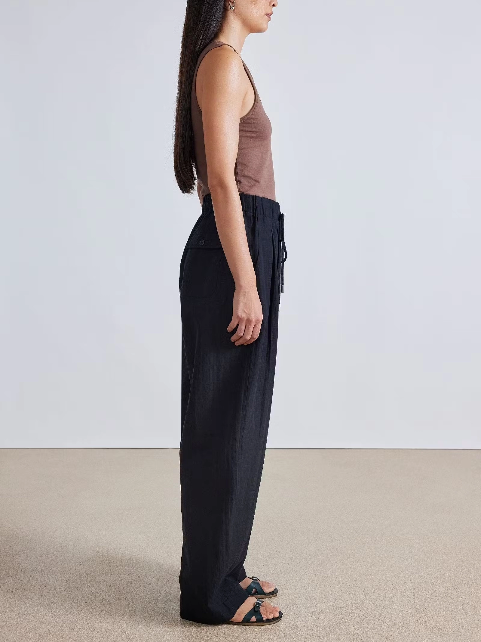 Double Stitched Seams Manu Drawstring Pant