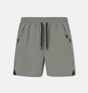 easy-care item Stride Short [7.5"]