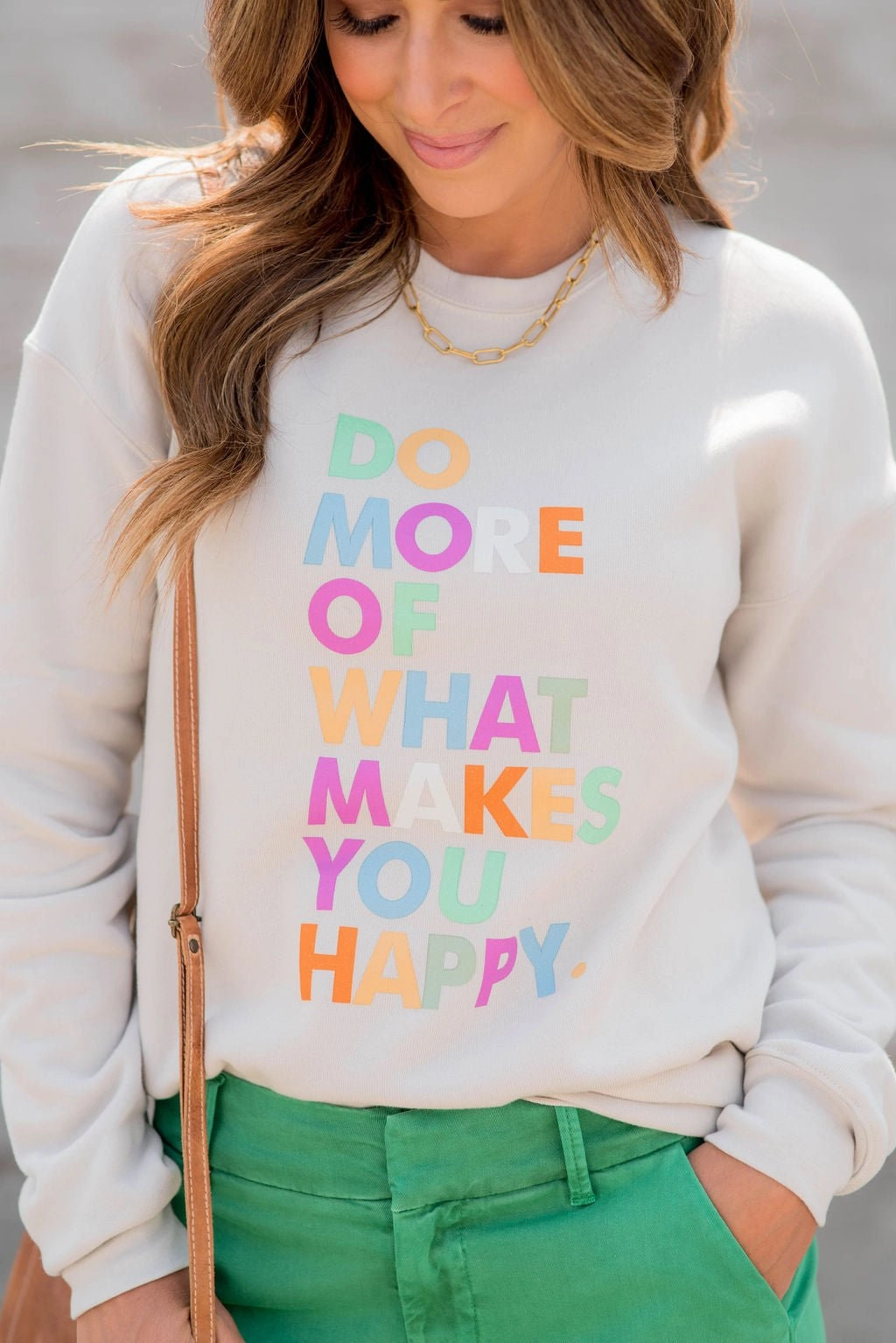 low end Casual tops What Makes You Happy Graphic Crewneck