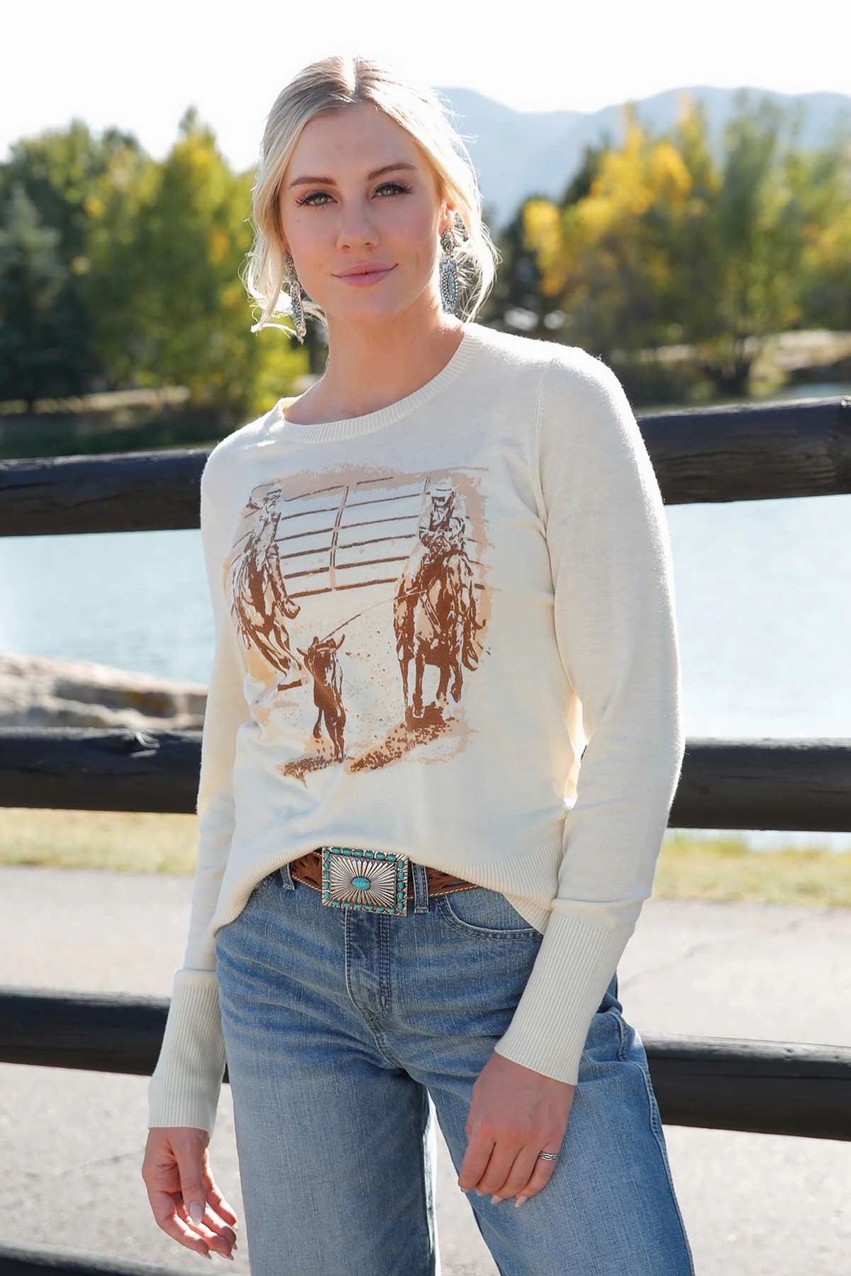 Cruel Women's Cream Team Roping Graphic Sweater YarnDyedFabric Anti Microbial Lining