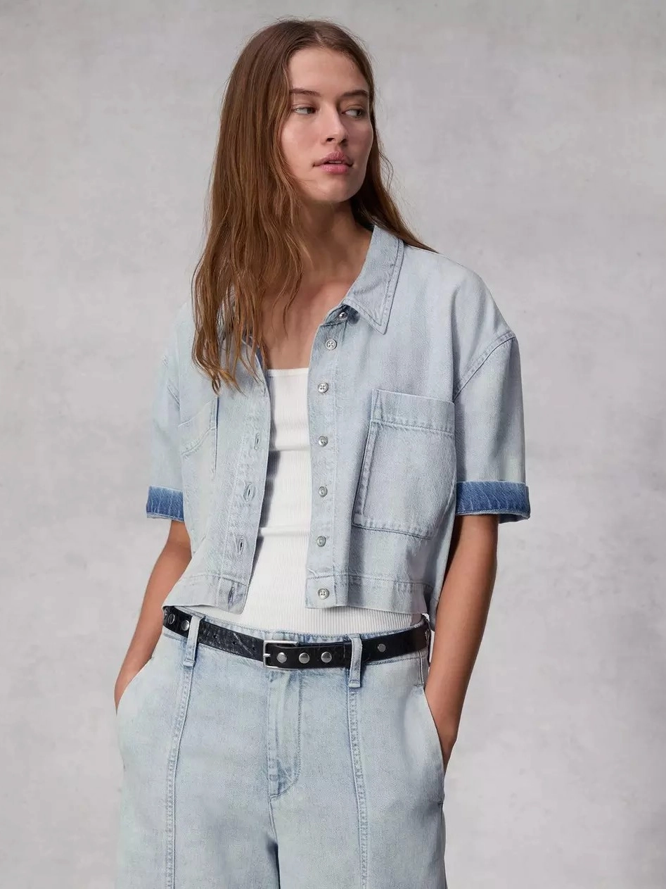 Ultra Featherweight Lenna Shirt FadeResistant Finish FlexFit Technology