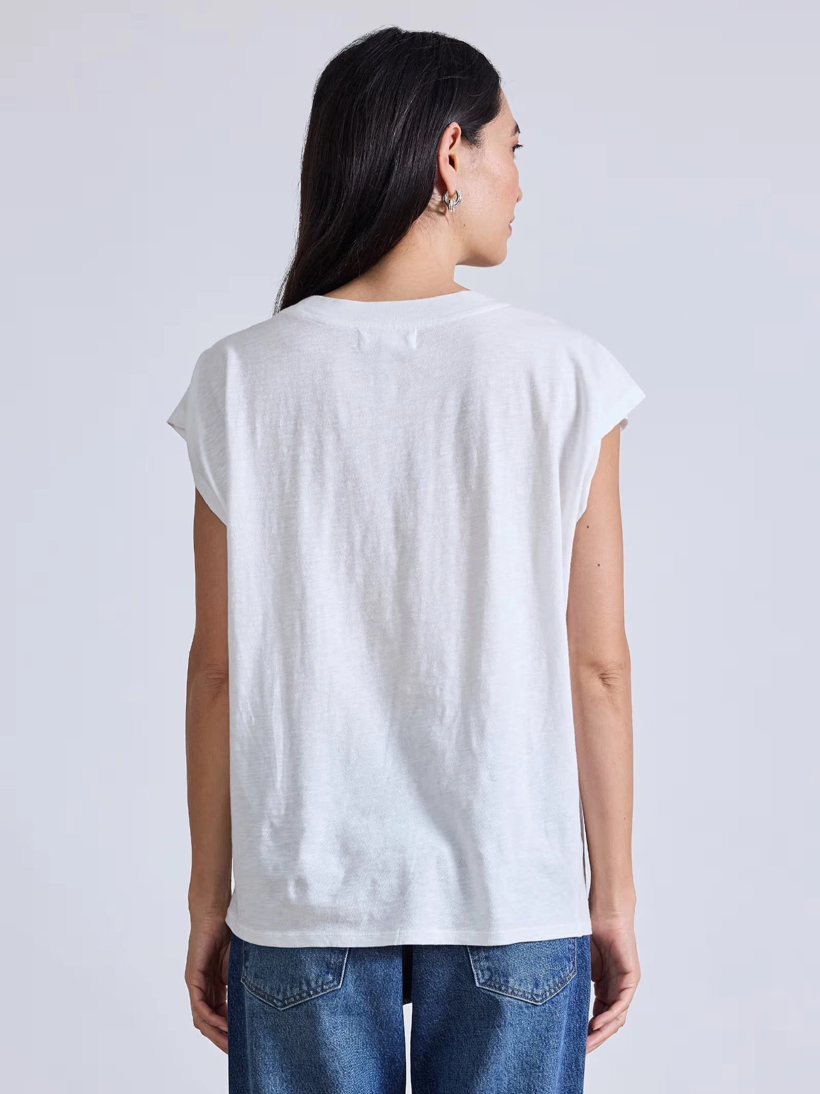 Fuerza Tee Sleeveless Tee NonRestrictive