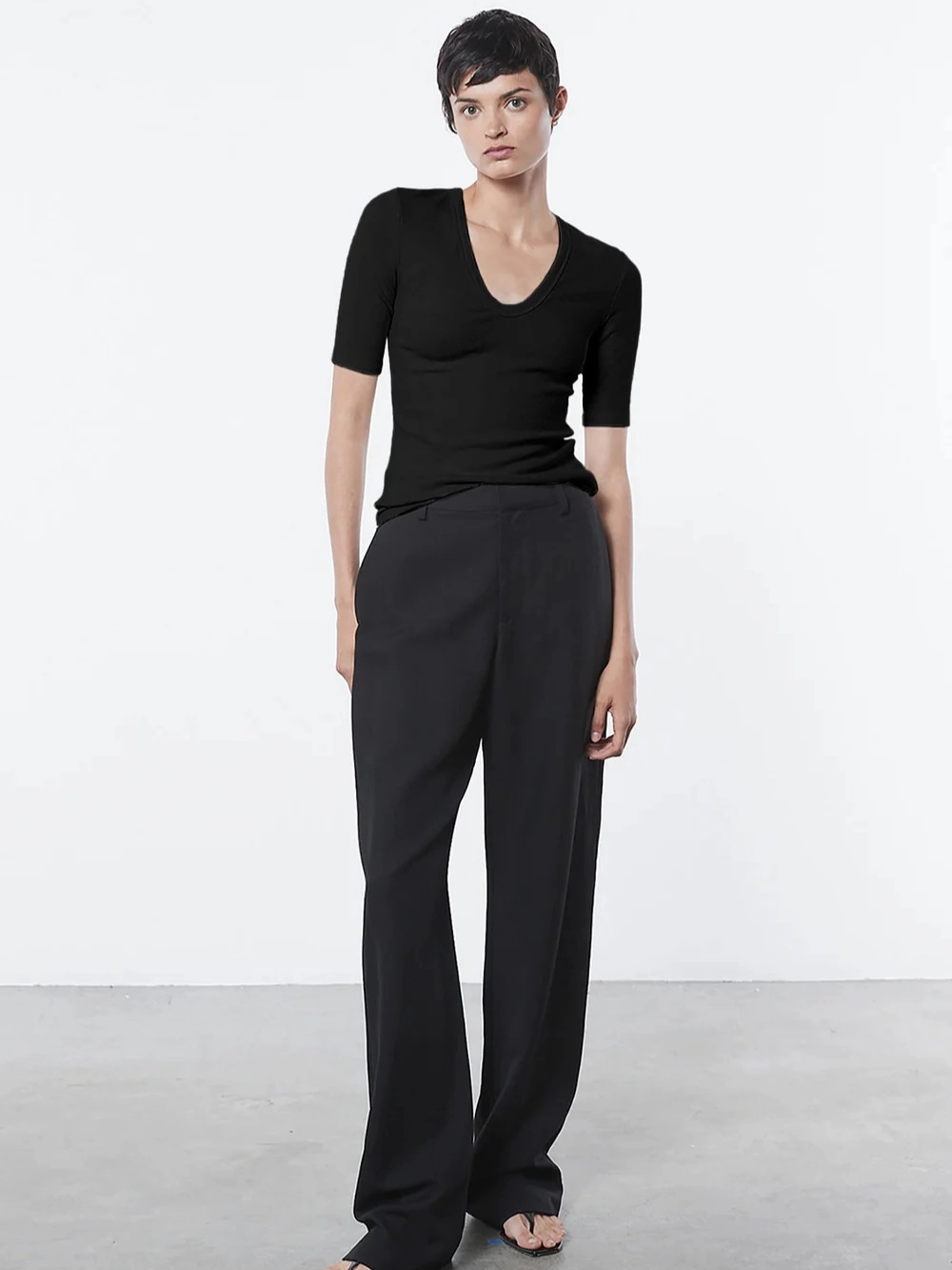 MoistureWicking Material Textured Knit Half Sleeve U