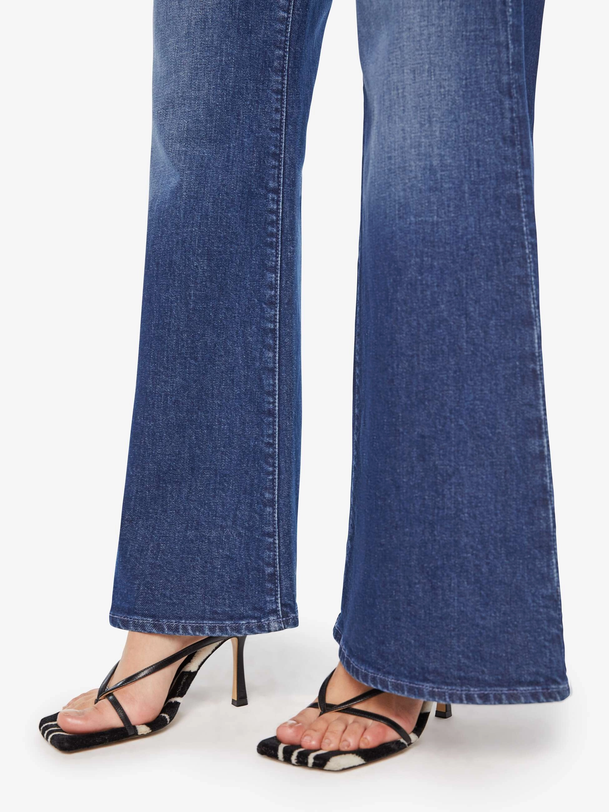 The Lil Tomcat Roller Skimp Modern Minimalist Stretch