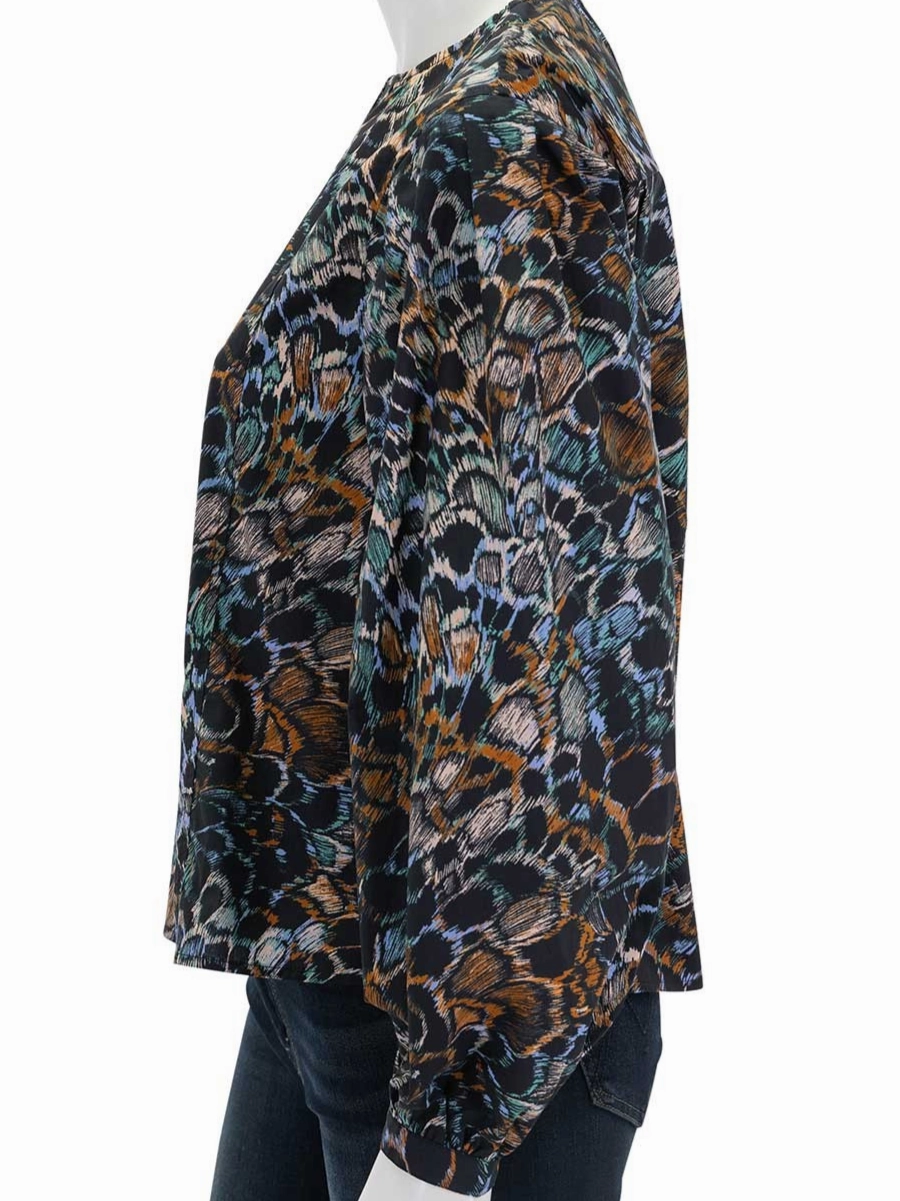 MultiDirectionalStretch Wrinkle Free Weave Llara Blouse