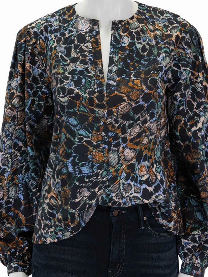 Llara Blouse FrayResistant Fabric DropShoulderConstruction