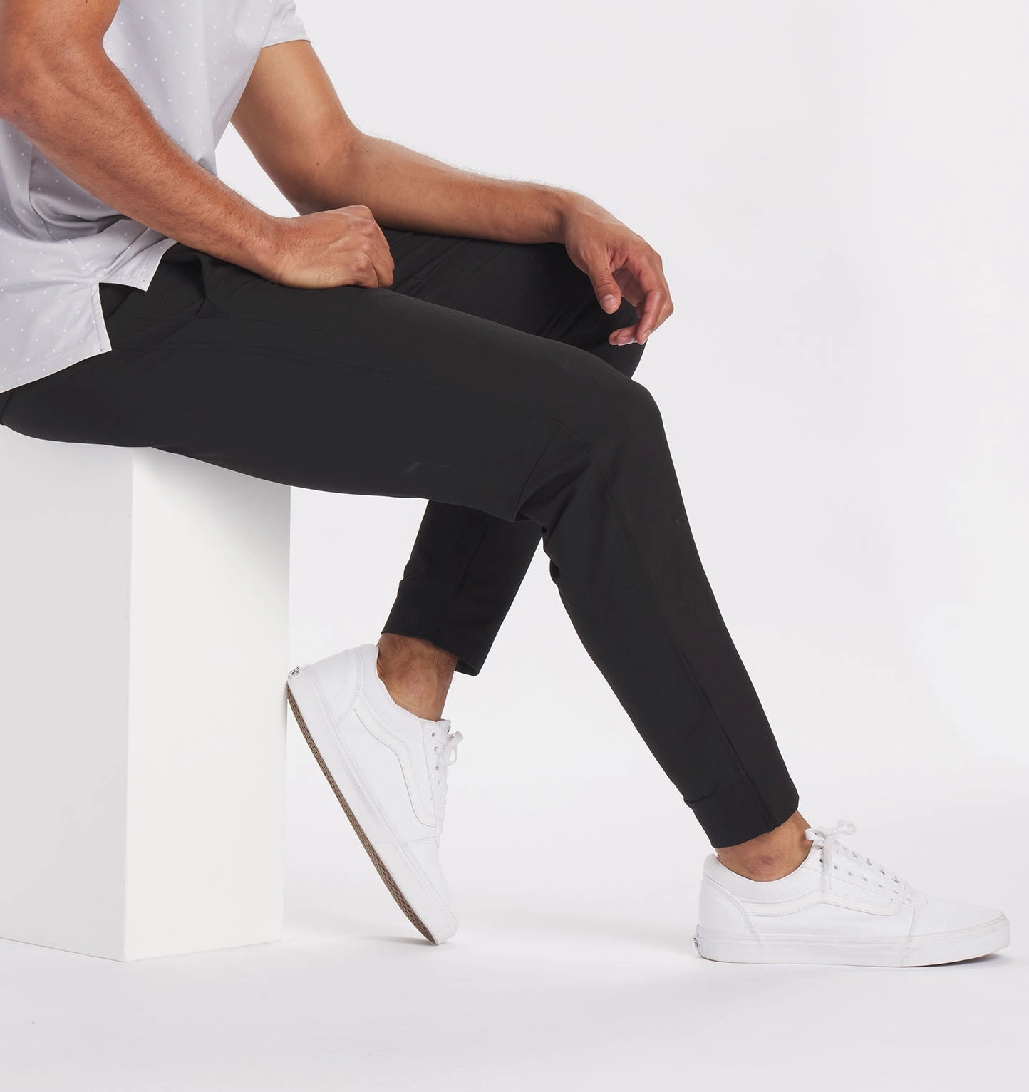Soft Comfort UNRL Performance Pant Feminine Fit