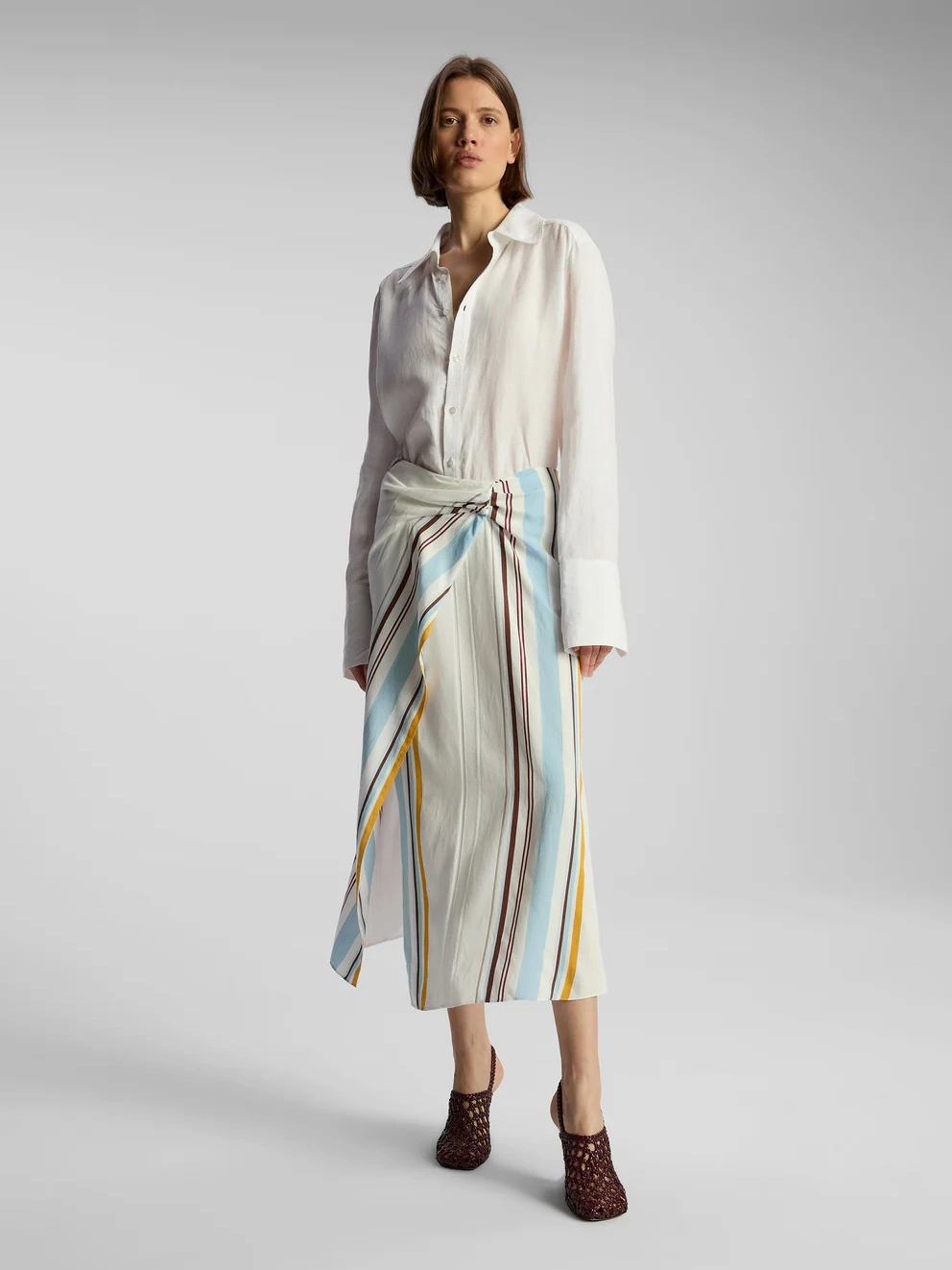 Clara Skirt Personality Style Twist Front