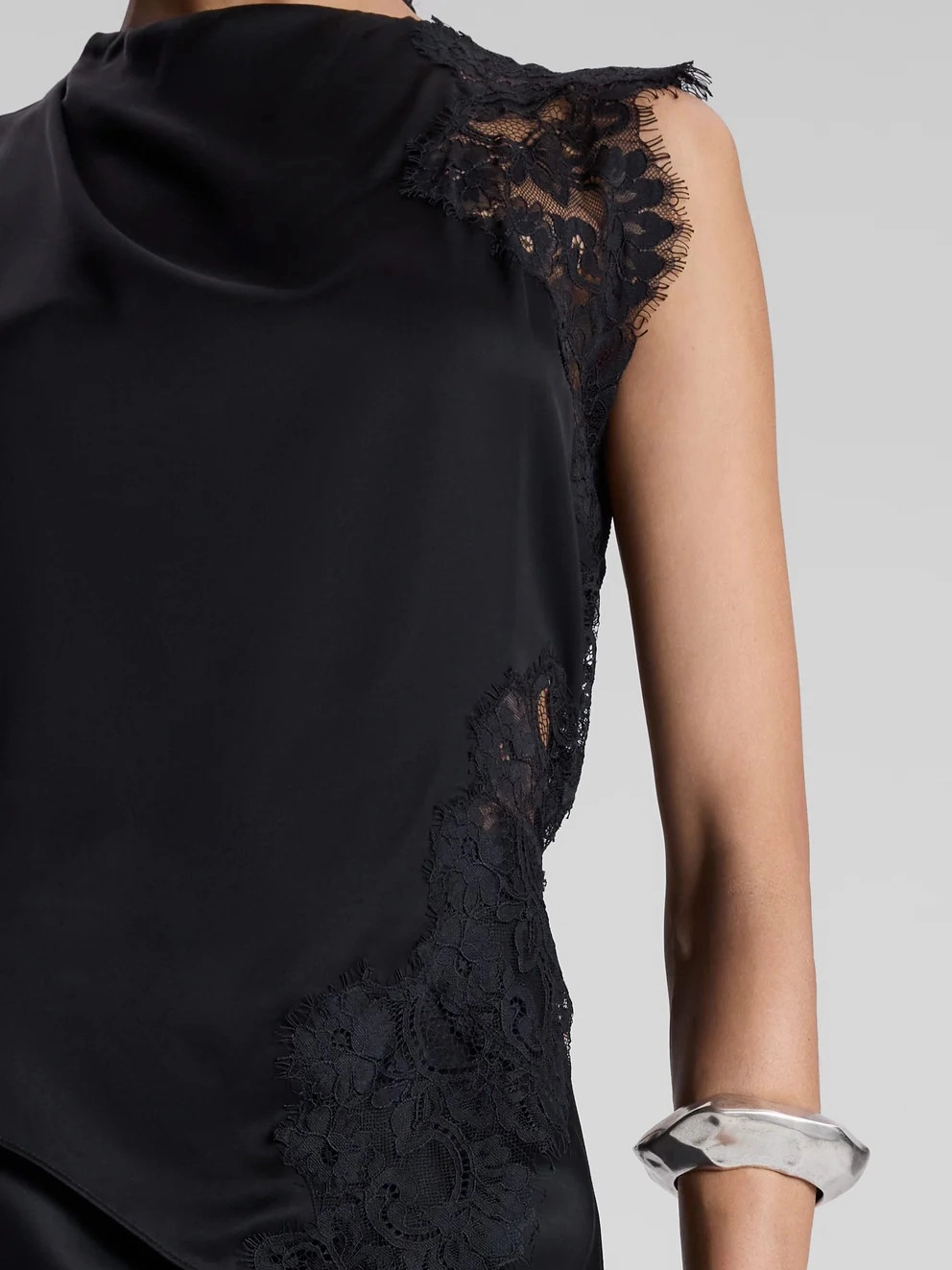 Contoured Side Panels QuickDrying Gracie Top