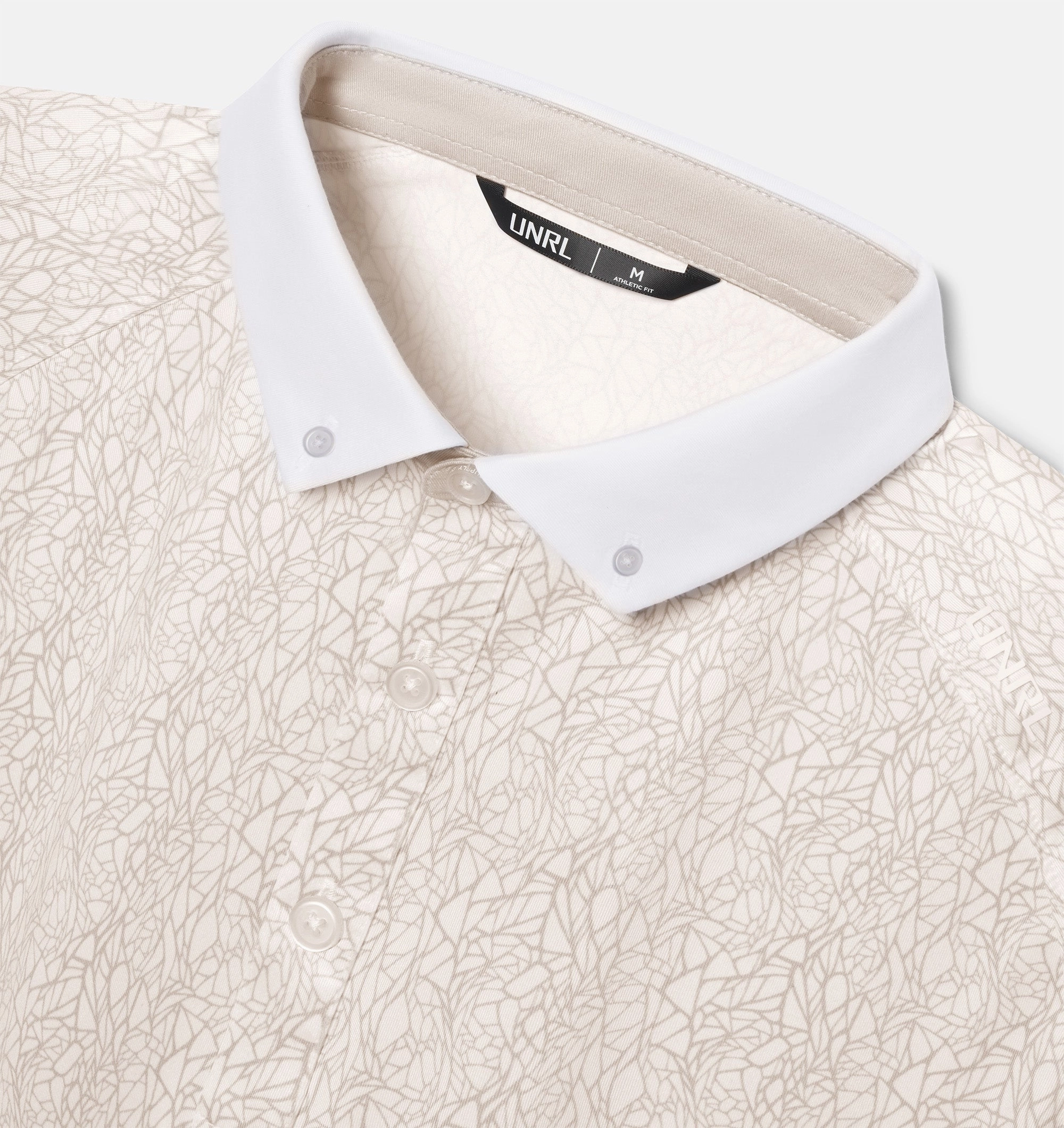 Abstract Polo Chill Look